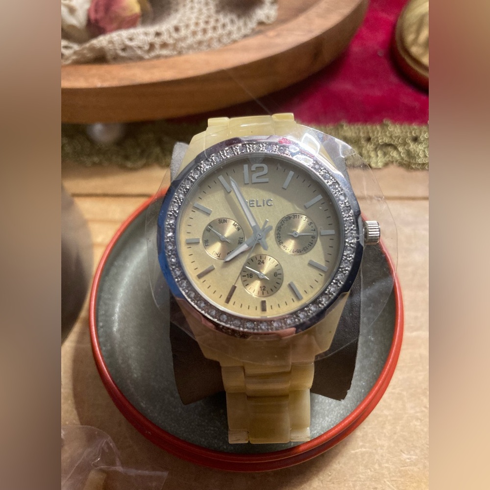 Fossil Relic Tortoise Shell Watch Vinatge NWIB